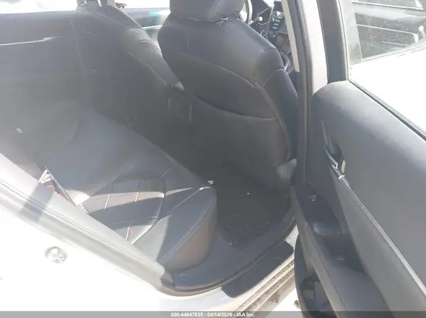4T1B11HK6JU006859 2018 TOYOTA CAMRY - Image 8