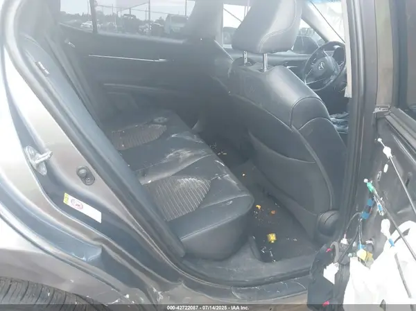 4T1B11HK6JU009132 2018 TOYOTA CAMRY - Image 8