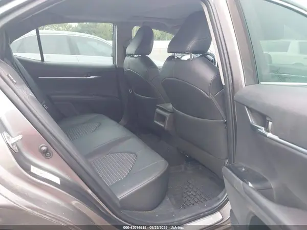 4T1B11HK6JU010197 2018 TOYOTA CAMRY - Image 8