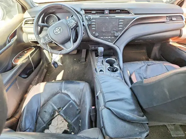 4T1B11HK6JU010961 2018 TOYOTA CAMRY - Image 8