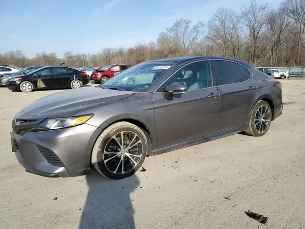 4T1B11HK6JU012418 2018 TOYOTA CAMRY - Image 1