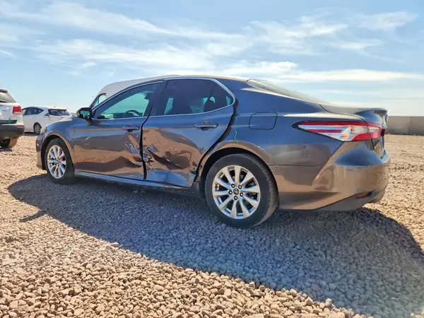 4T1B11HK6JU016355 2018 TOYOTA CAMRY - Image 2