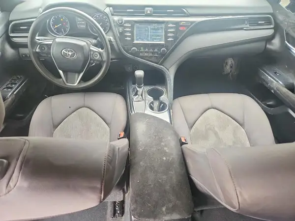 4T1B11HK6JU017604 2018 TOYOTA CAMRY - Image 8