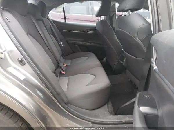 4T1B11HK6JU019398 2018 TOYOTA CAMRY - Image 8