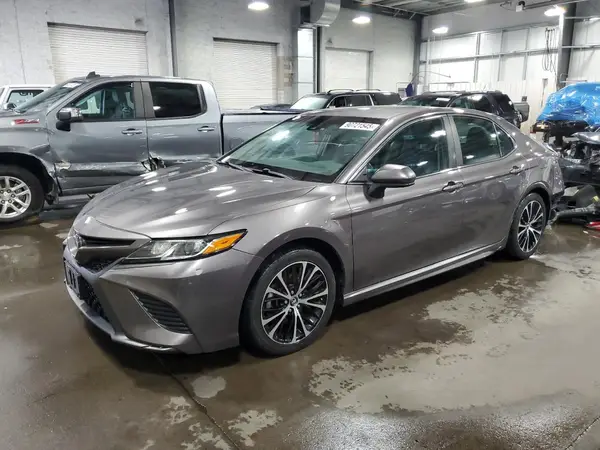 4T1B11HK6JU022642 2018 TOYOTA CAMRY - Image 1