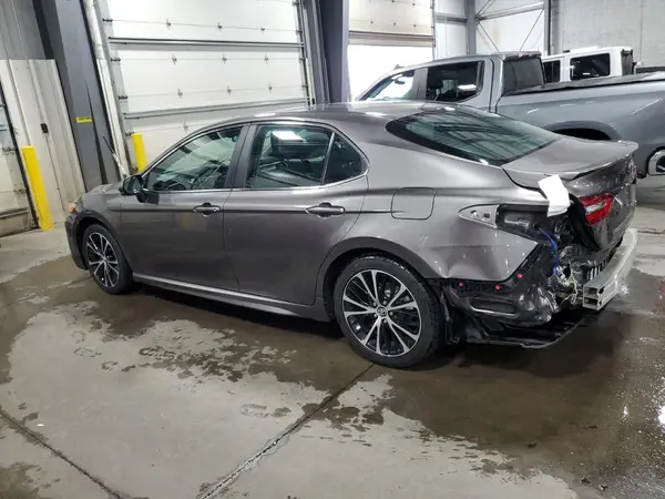 4T1B11HK6JU022642 2018 TOYOTA CAMRY - Image 2