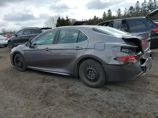 4T1B11HK6JU023130 2018 TOYOTA CAMRY - Image 2