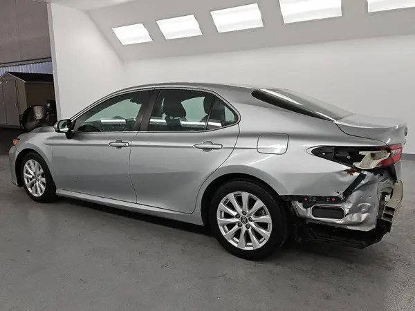 4T1B11HK6JU026786 2018 TOYOTA CAMRY - Image 2