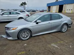4T1B11HK6JU028215 2018 TOYOTA CAMRY
