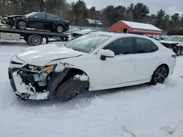 4T1B11HK6JU031180 2018 TOYOTA CAMRY - Image 1