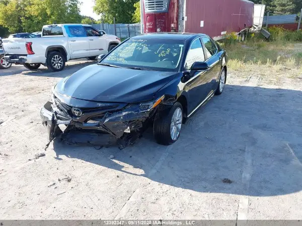 4T1B11HK6JU033687 2018 TOYOTA CAMRY - Image 2