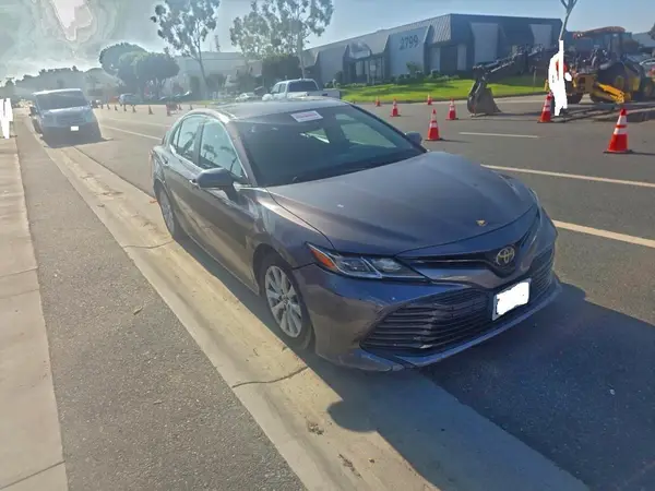 4T1B11HK6JU035861 2018 TOYOTA CAMRY - Image 1