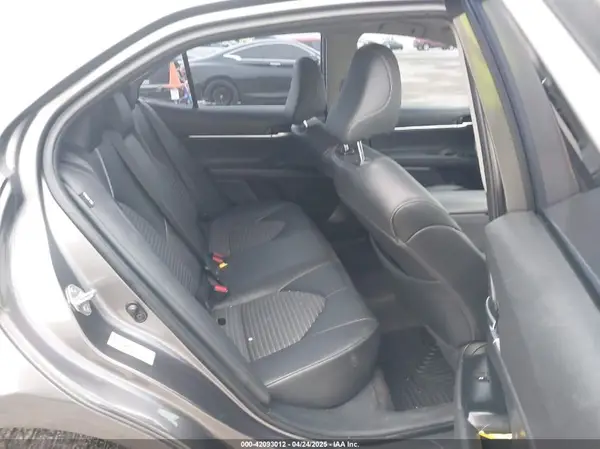 4T1B11HK6JU036332 2018 TOYOTA CAMRY - Image 8