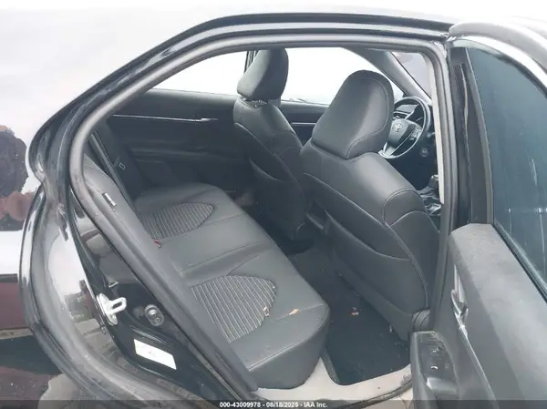 4T1B11HK6JU040171 2018 TOYOTA CAMRY - Image 8