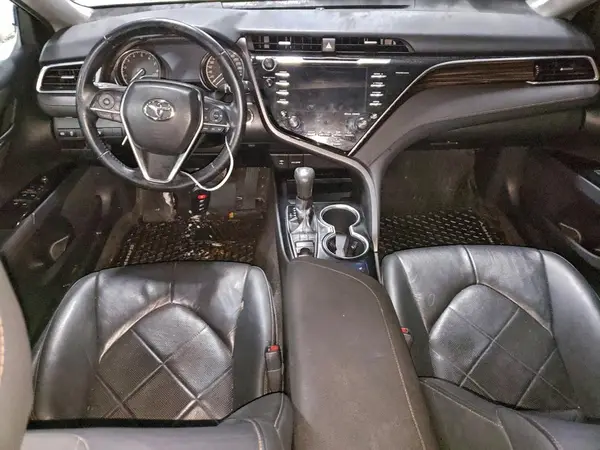 4T1B11HK6JU040431 2018 TOYOTA CAMRY - Image 8