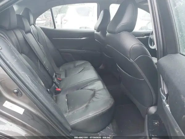 4T1B11HK6JU040459 2018 TOYOTA CAMRY - Image 8
