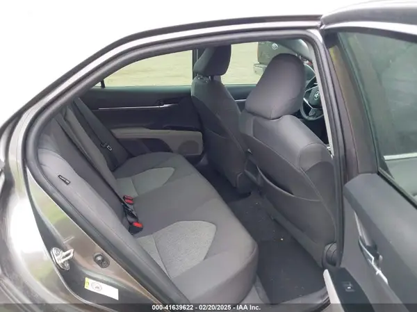 4T1B11HK6JU044219 2018 TOYOTA CAMRY - Image 8