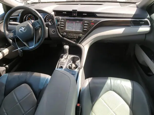 4T1B11HK6JU045337 2018 TOYOTA CAMRY - Image 8