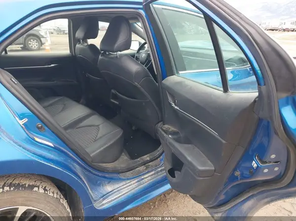 4T1B11HK6JU047167 2018 TOYOTA CAMRY - Image 8