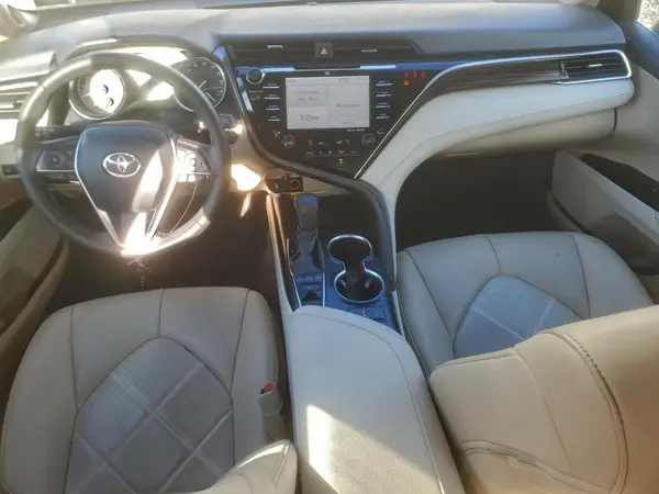 4T1B11HK6JU048304 2018 TOYOTA CAMRY - Image 8