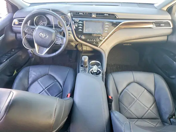 4T1B11HK6JU049047 2018 TOYOTA CAMRY - Image 8