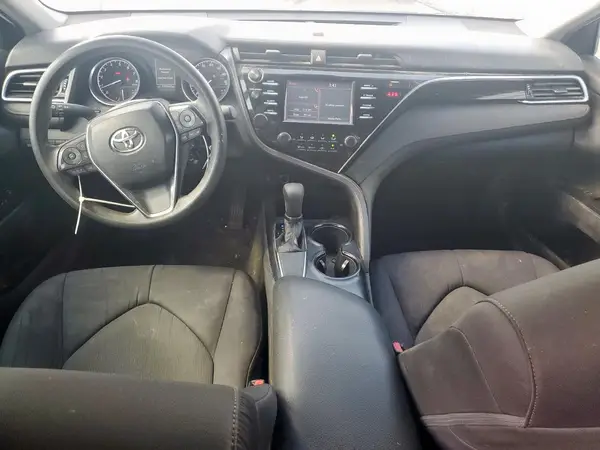 4T1B11HK6JU050702 2018 TOYOTA CAMRY - Image 8