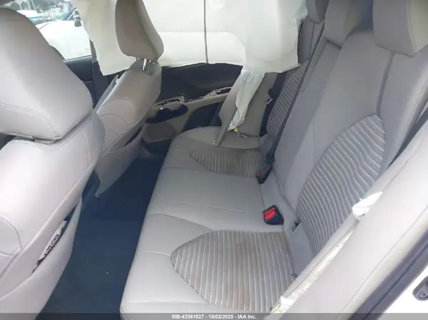4T1B11HK6JU051249 2018 TOYOTA CAMRY - Image 8