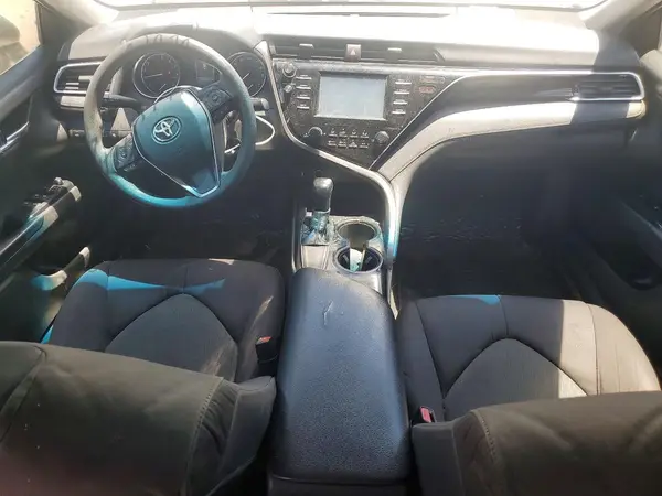 4T1B11HK6JU051879 2018 TOYOTA CAMRY - Image 8
