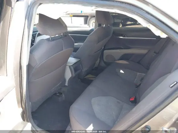 4T1B11HK6JU058895 2018 TOYOTA CAMRY - Image 8