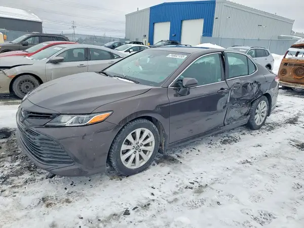 4T1B11HK6JU063336 2018 TOYOTA CAMRY - Image 1