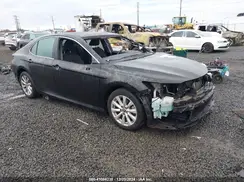 4T1B11HK6JU068925 2018 TOYOTA CAMRY