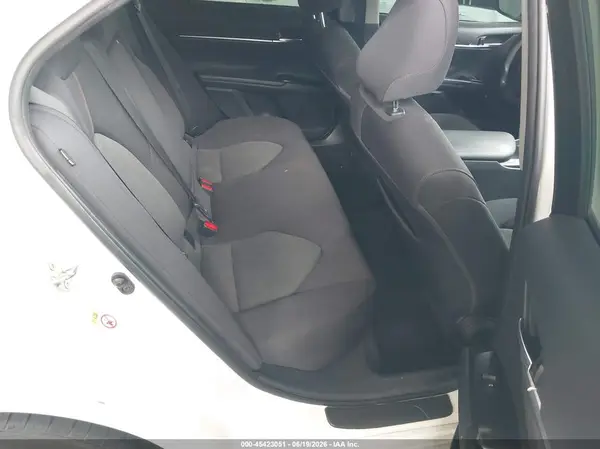 4T1B11HK6JU070741 2018 TOYOTA CAMRY - Image 8