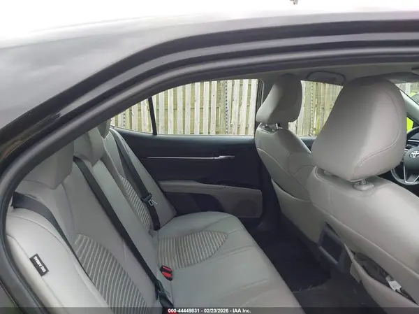 4T1B11HK6JU081349 2018 TOYOTA CAMRY - Image 8