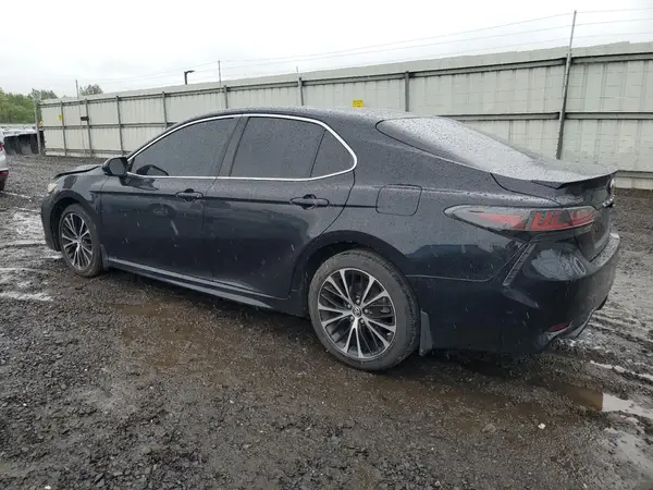 4T1B11HK6JU089323 2018 TOYOTA CAMRY - Image 2