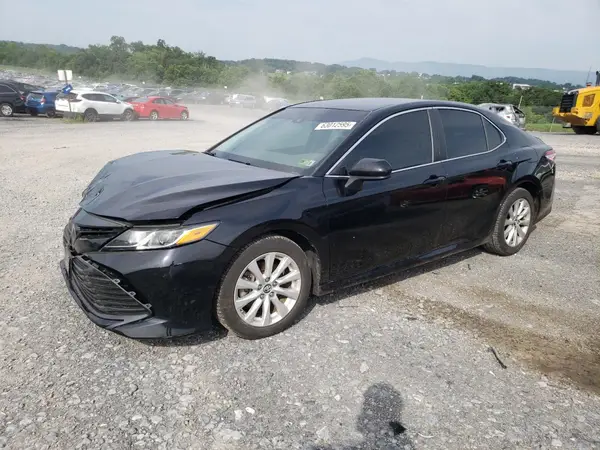 4T1B11HK6JU096109 2018 TOYOTA CAMRY - Image 1