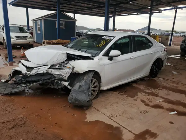 4T1B11HK6JU097289 2018 TOYOTA CAMRY - Image 1