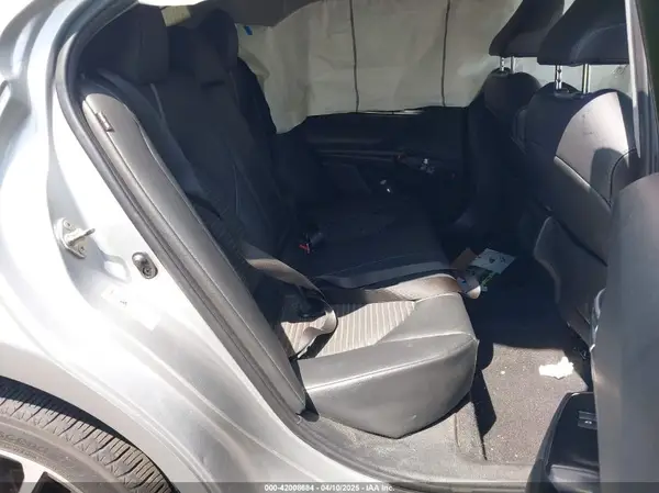 4T1B11HK6JU099401 2018 TOYOTA CAMRY - Image 8