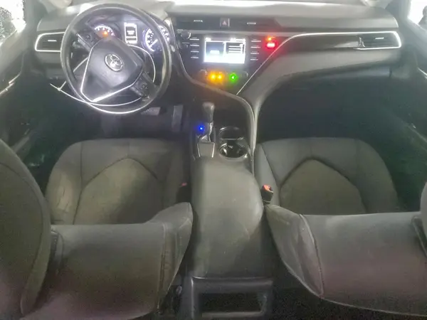4T1B11HK6JU099768 2018 TOYOTA CAMRY - Image 8
