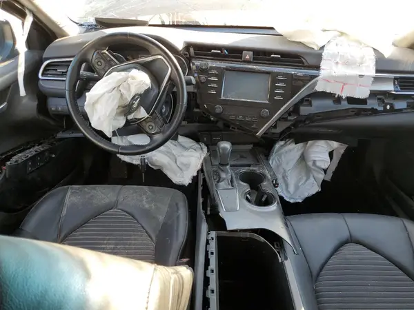4T1B11HK6JU102703 2018 TOYOTA CAMRY - Image 8