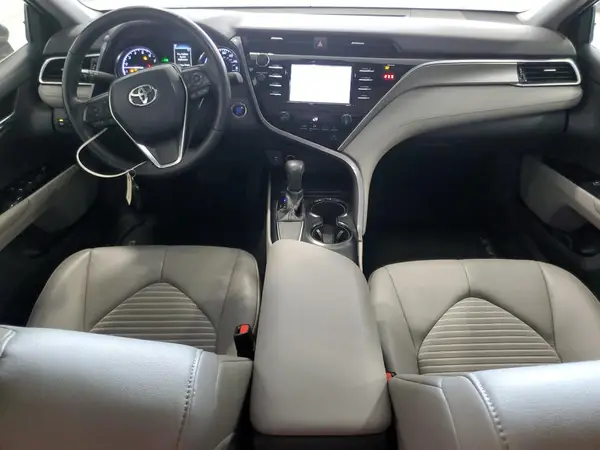 4T1B11HK6JU103270 2018 TOYOTA CAMRY - Image 8