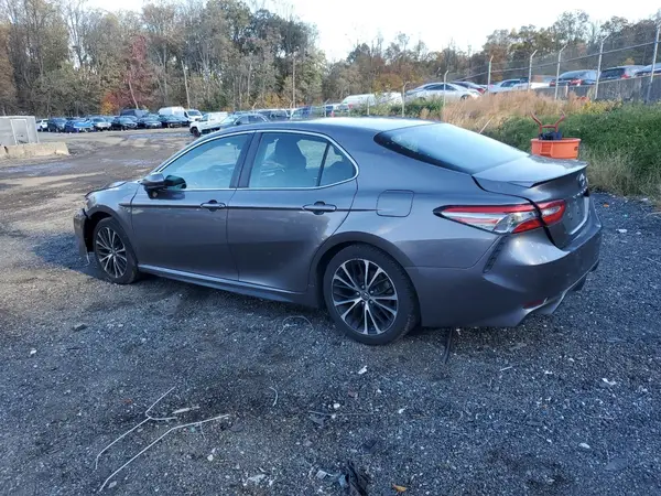 4T1B11HK6JU109666 2018 TOYOTA CAMRY - Image 2