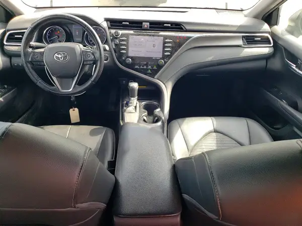 4T1B11HK6JU110588 2018 TOYOTA CAMRY - Image 8