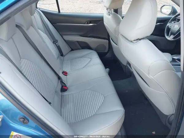 4T1B11HK6JU114558 2018 TOYOTA CAMRY - Image 8