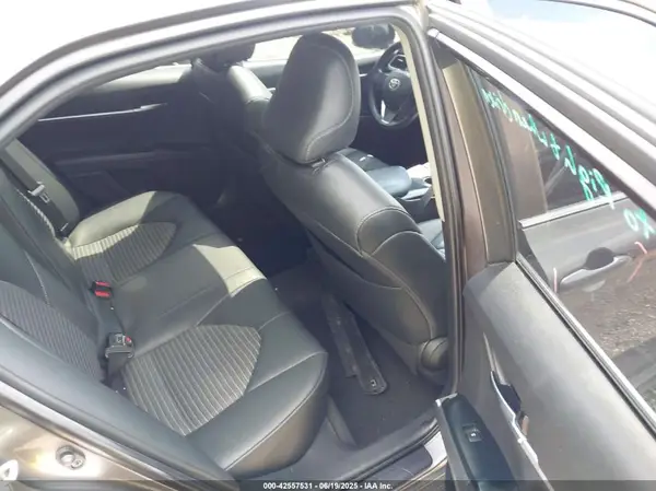 4T1B11HK6JU115046 2018 TOYOTA CAMRY - Image 8
