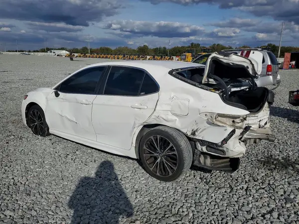 4T1B11HK6JU115113 2018 TOYOTA CAMRY - Image 2