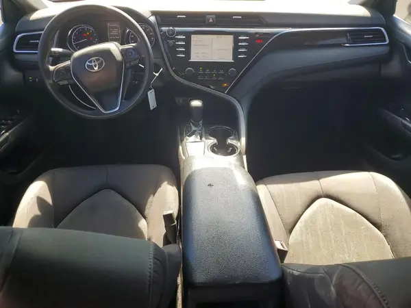 4T1B11HK6JU117377 2018 TOYOTA CAMRY - Image 8