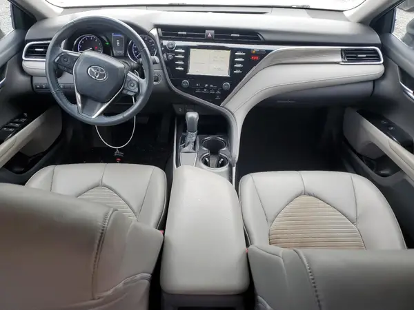 4T1B11HK6JU120165 2018 TOYOTA CAMRY - Image 8