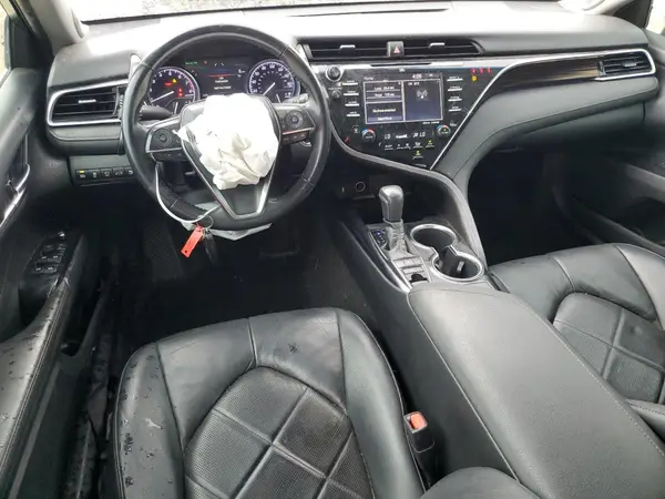 4T1B11HK6JU120201 2018 TOYOTA CAMRY - Image 8