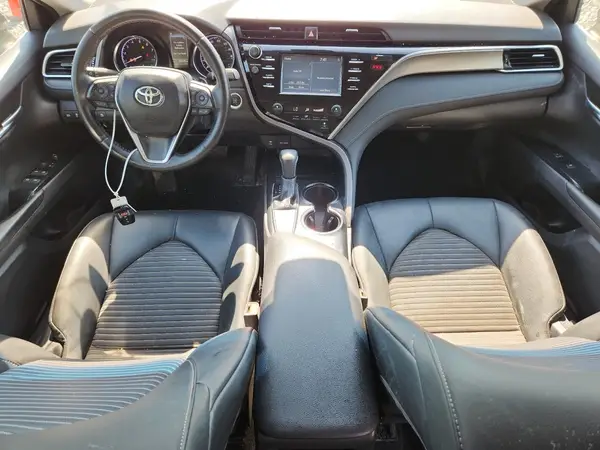 4T1B11HK6JU132767 2018 TOYOTA CAMRY - Image 8
