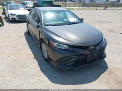 4T1B11HK6JU135653 2018 TOYOTA CAMRY